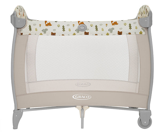 美國 Graco Contour® Electra 安撫遊戲床連更換台 - 自然足印 (初生 ~ 3歲 / 15kg) 簡單按鍵收摺設計 | 收納袋方便攜帶