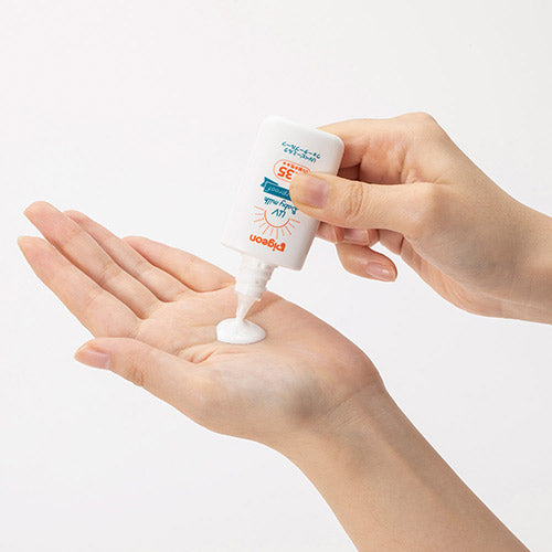 Japan Pigeon Baby Anti-UV Waterproof Sunscreen Lotion 30g (SPF35 PA+++) does not contain UV absorbers, preservatives, alcohol and fragrances